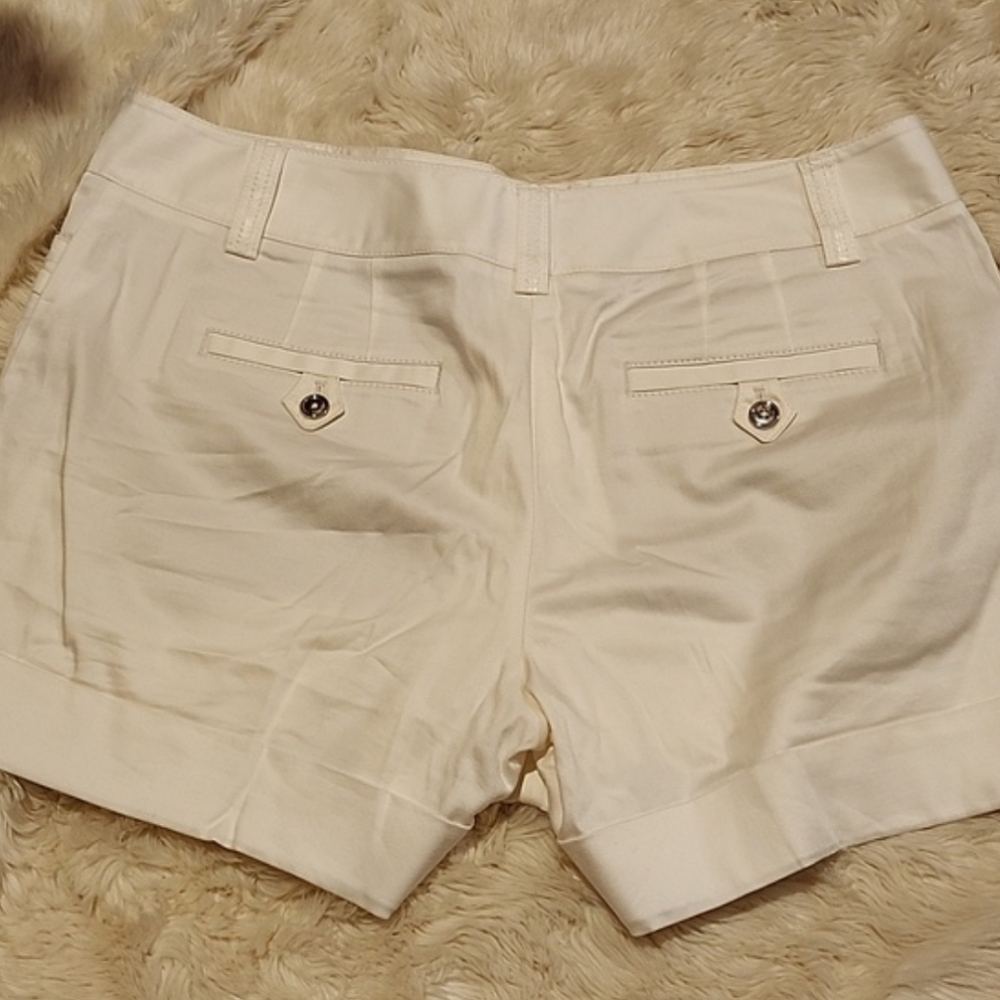 White House Black Market White Shorts - Picture 2 of 2